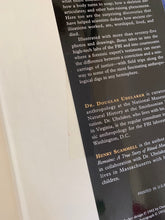 Load image into Gallery viewer, Bones: A Forensic Detective's Casebook