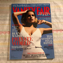 Load image into Gallery viewer, Vanity Fair June 2009 Jessica Simpson