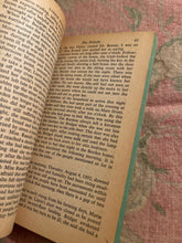 Load image into Gallery viewer, Lizzie Borden: The Untold Story