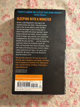 Load image into Gallery viewer, Evil Beside Her: The True Story of a Texas Woman's Marriage to a Dangerous Psychopath