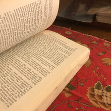 Load image into Gallery viewer, Crossfire: The Plot That Killed Kennedy
