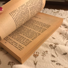 Load image into Gallery viewer, Jackie Oh!
