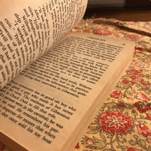 Load image into Gallery viewer, Lobster Boy
