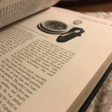 Load image into Gallery viewer, Playboy’s Illustrated History of Organized Crime
