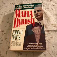 Load image into Gallery viewer, Mafia Dynasty: The Rise and Fall of the Gambino Crime Family
