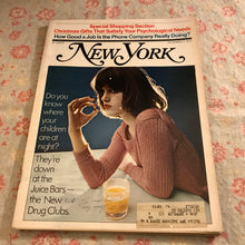 Load image into Gallery viewer, New York Magazine Dec 4 1972

