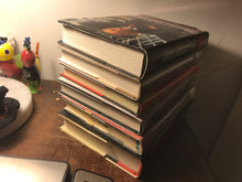 Load image into Gallery viewer, True-crime book lot major case memoir Johnnie Cochrane Paul Holes
